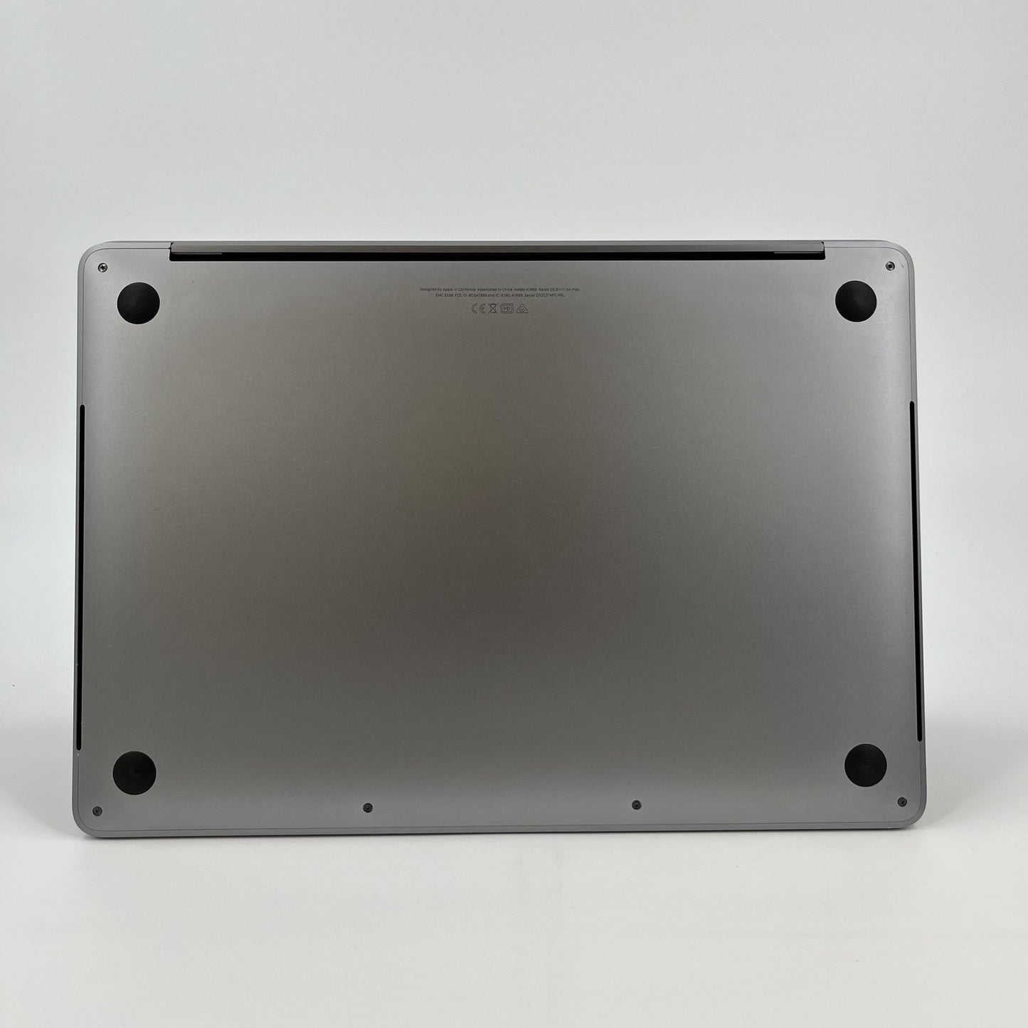 MacBook Pro 13 Touch Bar Gray 2019 2.4 GHz Intel Core i5 8GB 512GB