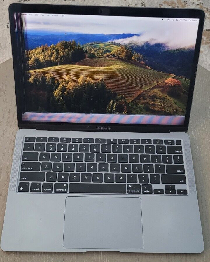MacBook Pro A2338 LCD Screen Replacement Service